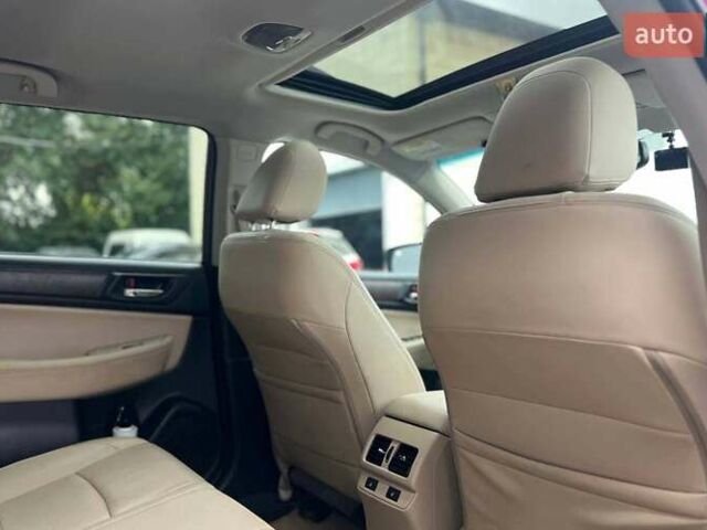 Красный Субару Аутбек, объемом двигателя 2.5 л и пробегом 174 тыс. км за 15500 $, фото 24 на Automoto.ua