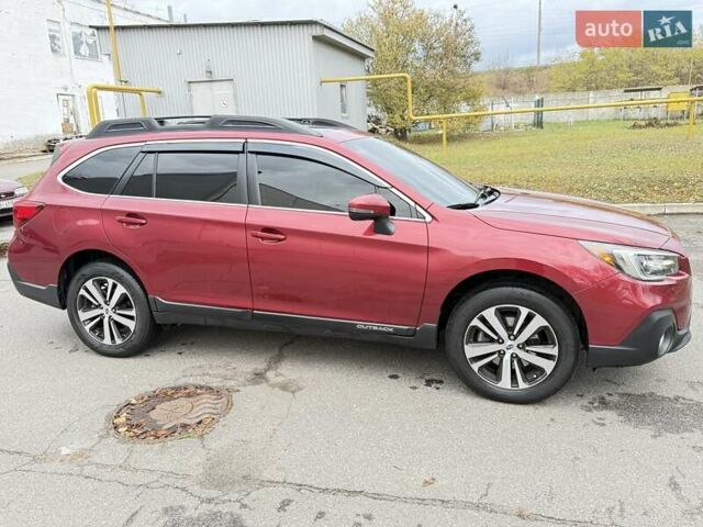 Красный Субару Аутбек, объемом двигателя 2.5 л и пробегом 90 тыс. км за 18800 $, фото 7 на Automoto.ua