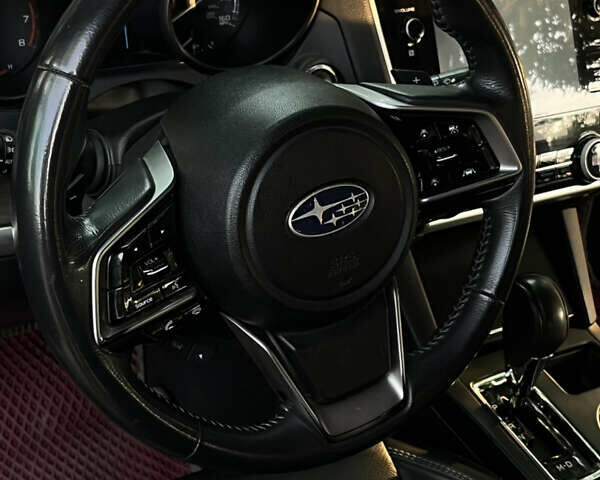 Красный Субару Аутбек, объемом двигателя 3.6 л и пробегом 215 тыс. км за 17500 $, фото 11 на Automoto.ua