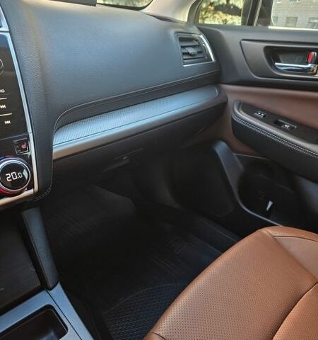 Червоний Субару Аутбек, об'ємом двигуна 2.5 л та пробігом 138 тис. км за 17000 $, фото 8 на Automoto.ua