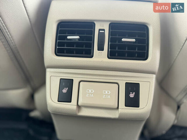 Красный Субару Аутбек, объемом двигателя 2.5 л и пробегом 138 тыс. км за 18000 $, фото 46 на Automoto.ua