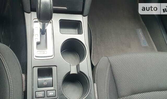 Красный Субару Аутбек, объемом двигателя 2.5 л и пробегом 74 тыс. км за 19900 $, фото 16 на Automoto.ua