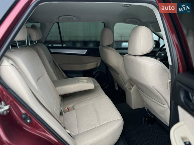 Червоний Субару Аутбек, об'ємом двигуна 2.5 л та пробігом 62 тис. км за 18888 $, фото 16 на Automoto.ua