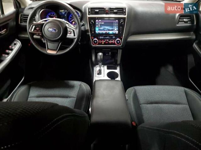 Красный Субару Аутбек, объемом двигателя 2.5 л и пробегом 68 тыс. км за 3800 $, фото 7 на Automoto.ua