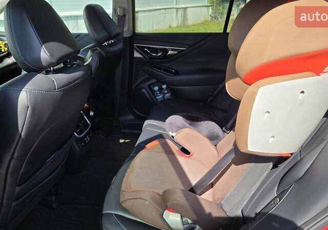 Красный Субару Аутбек, объемом двигателя 2.5 л и пробегом 30 тыс. км за 28000 $, фото 10 на Automoto.ua