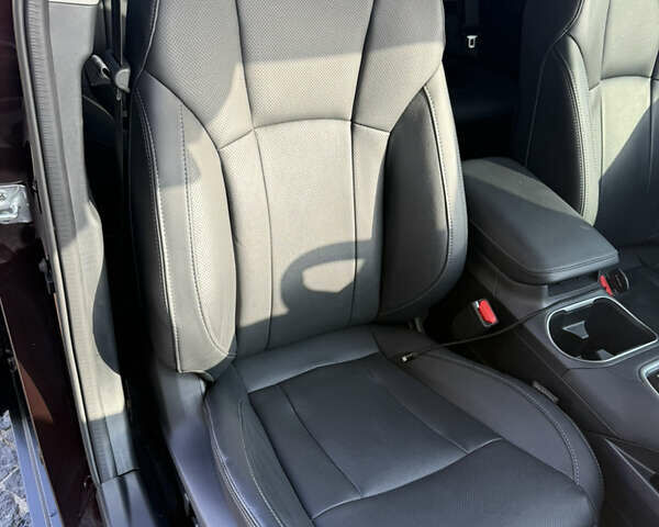 Червоний Субару Аутбек, об'ємом двигуна 2.5 л та пробігом 31 тис. км за 30800 $, фото 19 на Automoto.ua