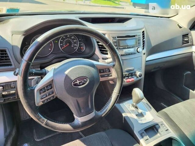 Субару Аутбек, об'ємом двигуна 0 л та пробігом 264 тис. км за 10200 $, фото 8 на Automoto.ua