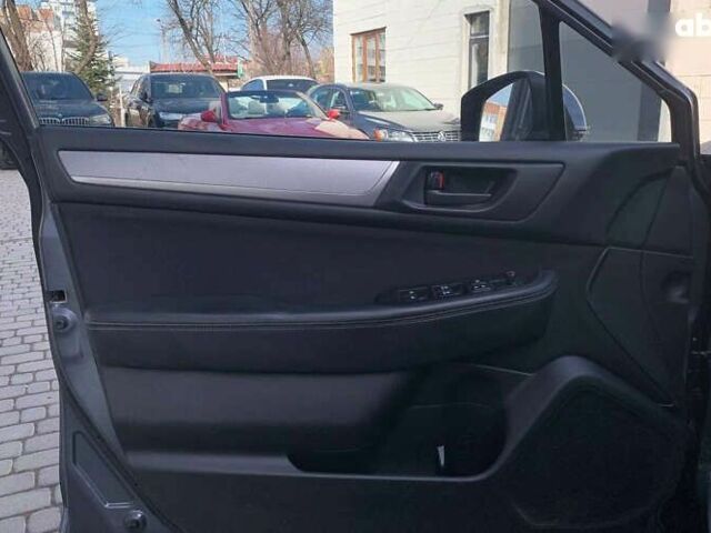 Субару Аутбек, объемом двигателя 2.5 л и пробегом 195 тыс. км за 12900 $, фото 6 на Automoto.ua