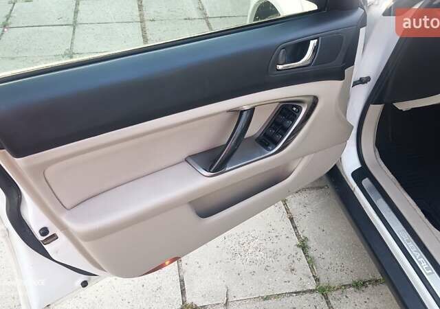Субару Аутбек, объемом двигателя 0 л и пробегом 257 тыс. км за 6700 $, фото 8 на Automoto.ua