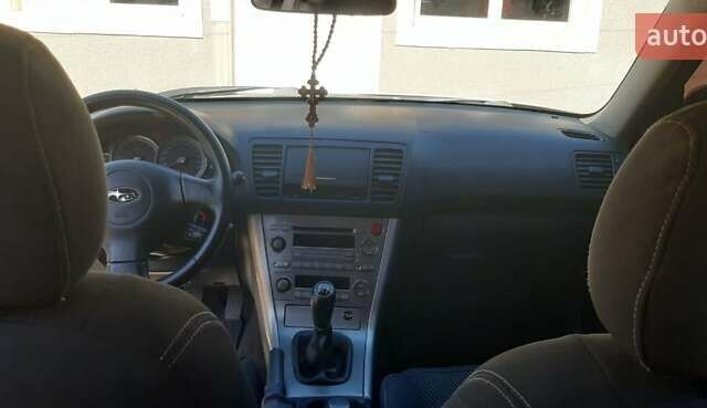 Субару Аутбек, объемом двигателя 2.5 л и пробегом 150 тыс. км за 6498 $, фото 13 на Automoto.ua