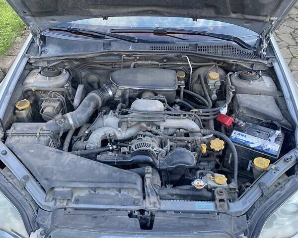 Субару Аутбек, объемом двигателя 2.5 л и пробегом 241 тыс. км за 7500 $, фото 7 на Automoto.ua