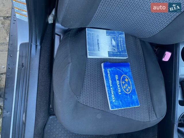 Субару Аутбек, объемом двигателя 2.5 л и пробегом 241 тыс. км за 7500 $, фото 1 на Automoto.ua