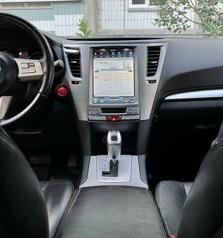 Субару Аутбек, объемом двигателя 2.46 л и пробегом 180 тыс. км за 9900 $, фото 14 на Automoto.ua