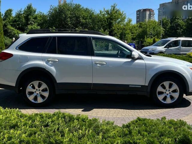 Субару Аутбек, об'ємом двигуна 2.5 л та пробігом 426 тис. км за 8500 $, фото 7 на Automoto.ua