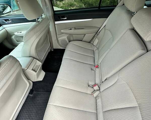 Субару Аутбек, об'ємом двигуна 2.46 л та пробігом 310 тис. км за 7900 $, фото 9 на Automoto.ua