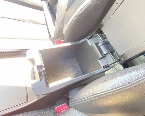 Субару Аутбек, объемом двигателя 2.46 л и пробегом 179 тыс. км за 8800 $, фото 9 на Automoto.ua