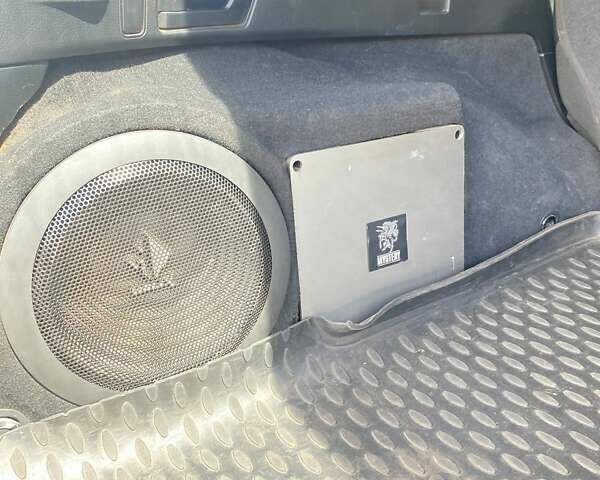 Субару Аутбек, объемом двигателя 2.46 л и пробегом 179 тыс. км за 8800 $, фото 2 на Automoto.ua