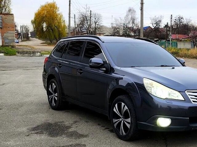 Субару Аутбек, объемом двигателя 2.5 л и пробегом 250 тыс. км за 10000 $, фото 7 на Automoto.ua