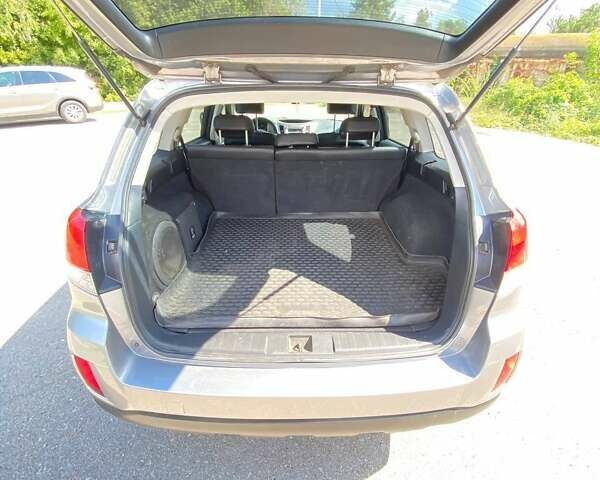 Субару Аутбек, объемом двигателя 2.46 л и пробегом 179 тыс. км за 8800 $, фото 1 на Automoto.ua