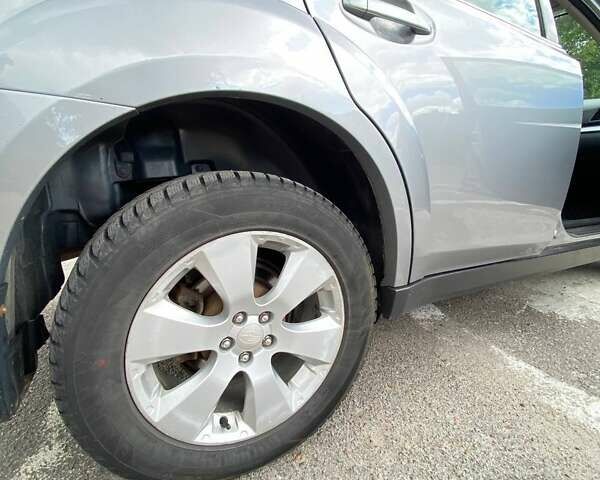 Субару Аутбек, объемом двигателя 2.46 л и пробегом 179 тыс. км за 8800 $, фото 22 на Automoto.ua