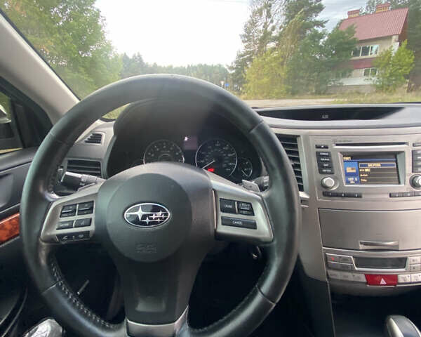 Субару Аутбек, об'ємом двигуна 2.5 л та пробігом 220 тис. км за 9700 $, фото 1 на Automoto.ua