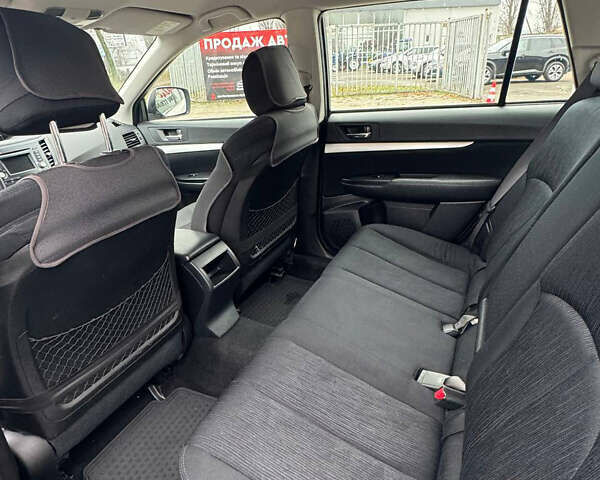 Субару Аутбек, об'ємом двигуна 2.5 л та пробігом 190 тис. км за 8900 $, фото 9 на Automoto.ua