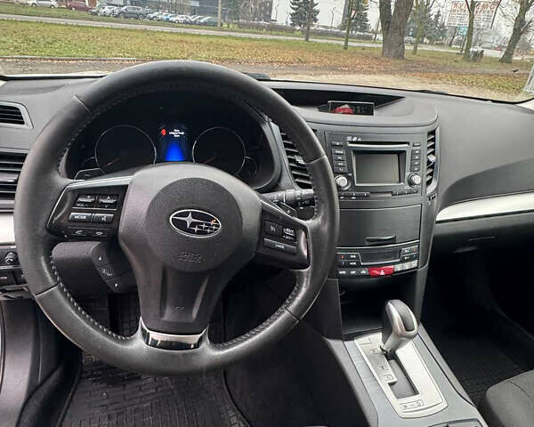 Субару Аутбек, об'ємом двигуна 2.5 л та пробігом 190 тис. км за 8900 $, фото 8 на Automoto.ua