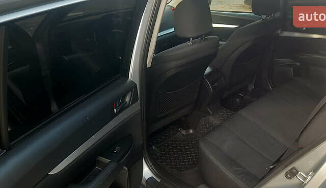 Субару Аутбек, объемом двигателя 2 л и пробегом 255 тыс. км за 11500 $, фото 28 на Automoto.ua