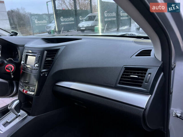 Субару Аутбек, объемом двигателя 2 л и пробегом 168 тыс. км за 11100 $, фото 16 на Automoto.ua