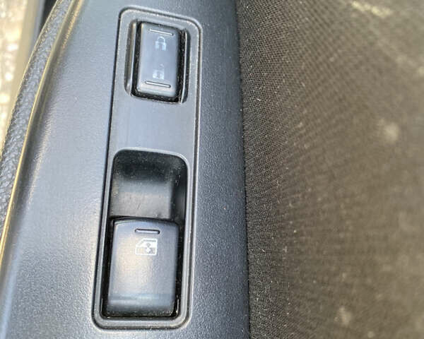 Субару Аутбек, объемом двигателя 2.46 л и пробегом 283 тыс. км за 4800 $, фото 16 на Automoto.ua