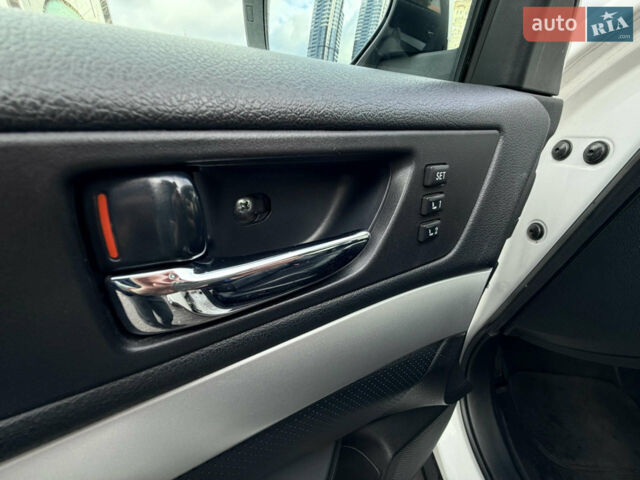 Субару Аутбек, об'ємом двигуна 2 л та пробігом 176 тис. км за 10800 $, фото 26 на Automoto.ua