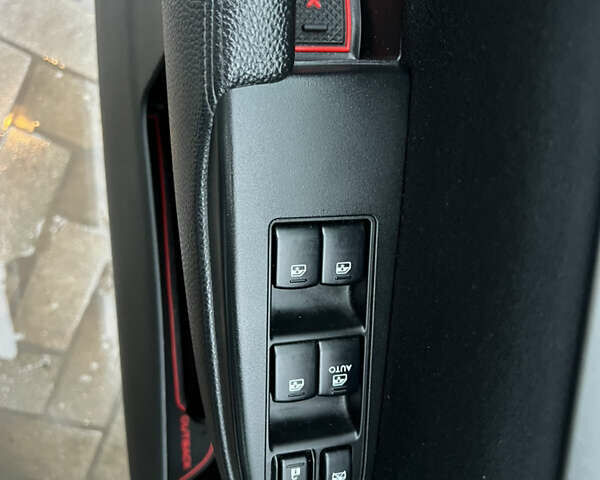 Субару Аутбек, объемом двигателя 2 л и пробегом 168 тыс. км за 11100 $, фото 32 на Automoto.ua