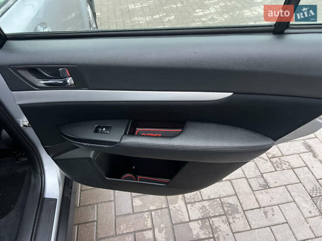 Субару Аутбек, объемом двигателя 2 л и пробегом 168 тыс. км за 11100 $, фото 47 на Automoto.ua