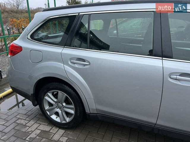 Субару Аутбек, объемом двигателя 2 л и пробегом 168 тыс. км за 11100 $, фото 38 на Automoto.ua