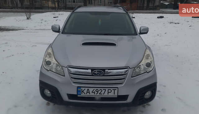 Субару Аутбек, объемом двигателя 2 л и пробегом 255 тыс. км за 11500 $, фото 10 на Automoto.ua
