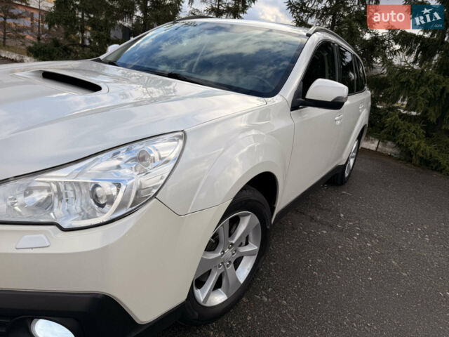 Субару Аутбек, об'ємом двигуна 2 л та пробігом 176 тис. км за 10800 $, фото 10 на Automoto.ua
