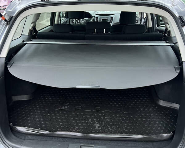 Субару Аутбек, объемом двигателя 2 л и пробегом 168 тыс. км за 11100 $, фото 53 на Automoto.ua