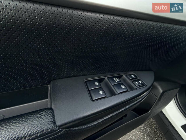 Субару Аутбек, об'ємом двигуна 2 л та пробігом 165 тис. км за 11900 $, фото 17 на Automoto.ua