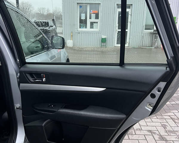 Субару Аутбек, объемом двигателя 2 л и пробегом 168 тыс. км за 11100 $, фото 46 на Automoto.ua