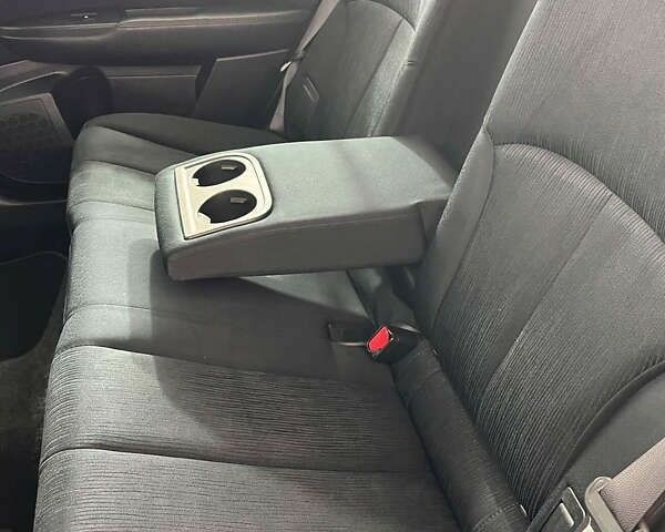 Субару Аутбек, об'ємом двигуна 2 л та пробігом 180 тис. км за 11150 $, фото 10 на Automoto.ua