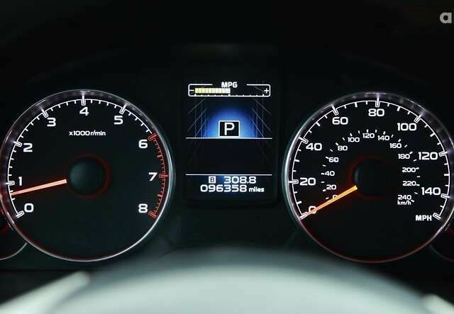 Субару Аутбек, объемом двигателя 2.5 л и пробегом 155 тыс. км за 12500 $, фото 13 на Automoto.ua