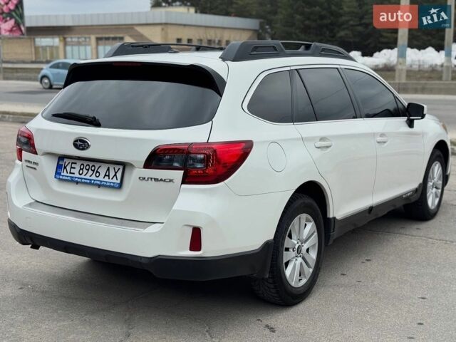 Субару Аутбек, объемом двигателя 2.5 л и пробегом 198 тыс. км за 11300 $, фото 4 на Automoto.ua