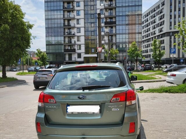 Субару Аутбек, объемом двигателя 2 л и пробегом 180 тыс. км за 302 $, фото 2 на Automoto.ua