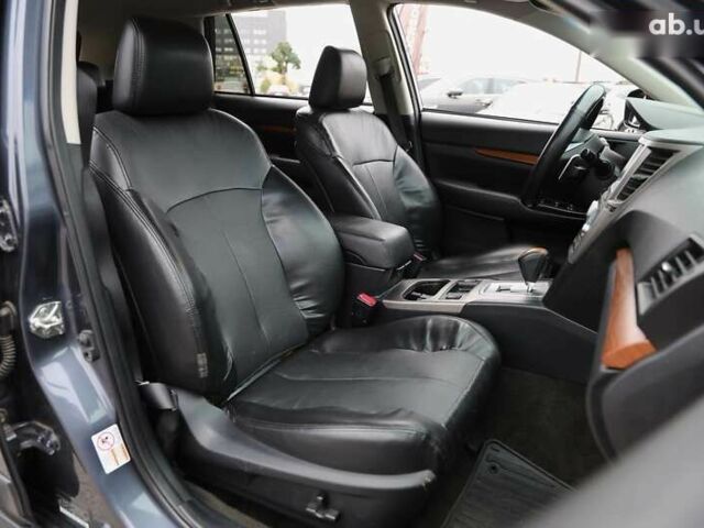 Субару Аутбек, объемом двигателя 2.5 л и пробегом 155 тыс. км за 12500 $, фото 9 на Automoto.ua