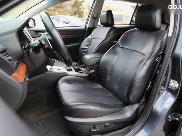 Субару Аутбек, объемом двигателя 2.5 л и пробегом 155 тыс. км за 12500 $, фото 6 на Automoto.ua