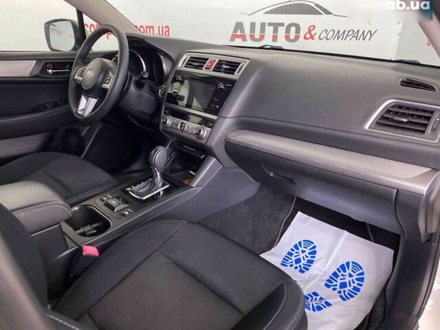 Субару Аутбек, об'ємом двигуна 2 л та пробігом 268 тис. км за 13750 $, фото 7 на Automoto.ua
