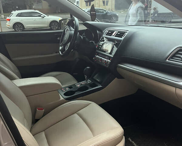 Субару Аутбек, объемом двигателя 2.5 л и пробегом 150 тыс. км за 16500 $, фото 9 на Automoto.ua
