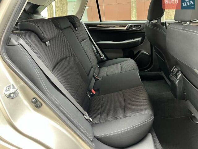 Субару Аутбек, объемом двигателя 2.46 л и пробегом 88 тыс. км за 15900 $, фото 31 на Automoto.ua