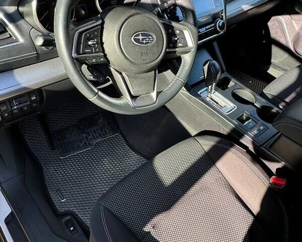 Субару Аутбек, об'ємом двигуна 2.5 л та пробігом 44 тис. км за 17200 $, фото 7 на Automoto.ua