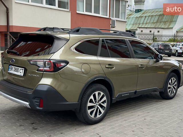 Субару Аутбек, объемом двигателя 2.5 л и пробегом 96 тыс. км за 23800 $, фото 2 на Automoto.ua